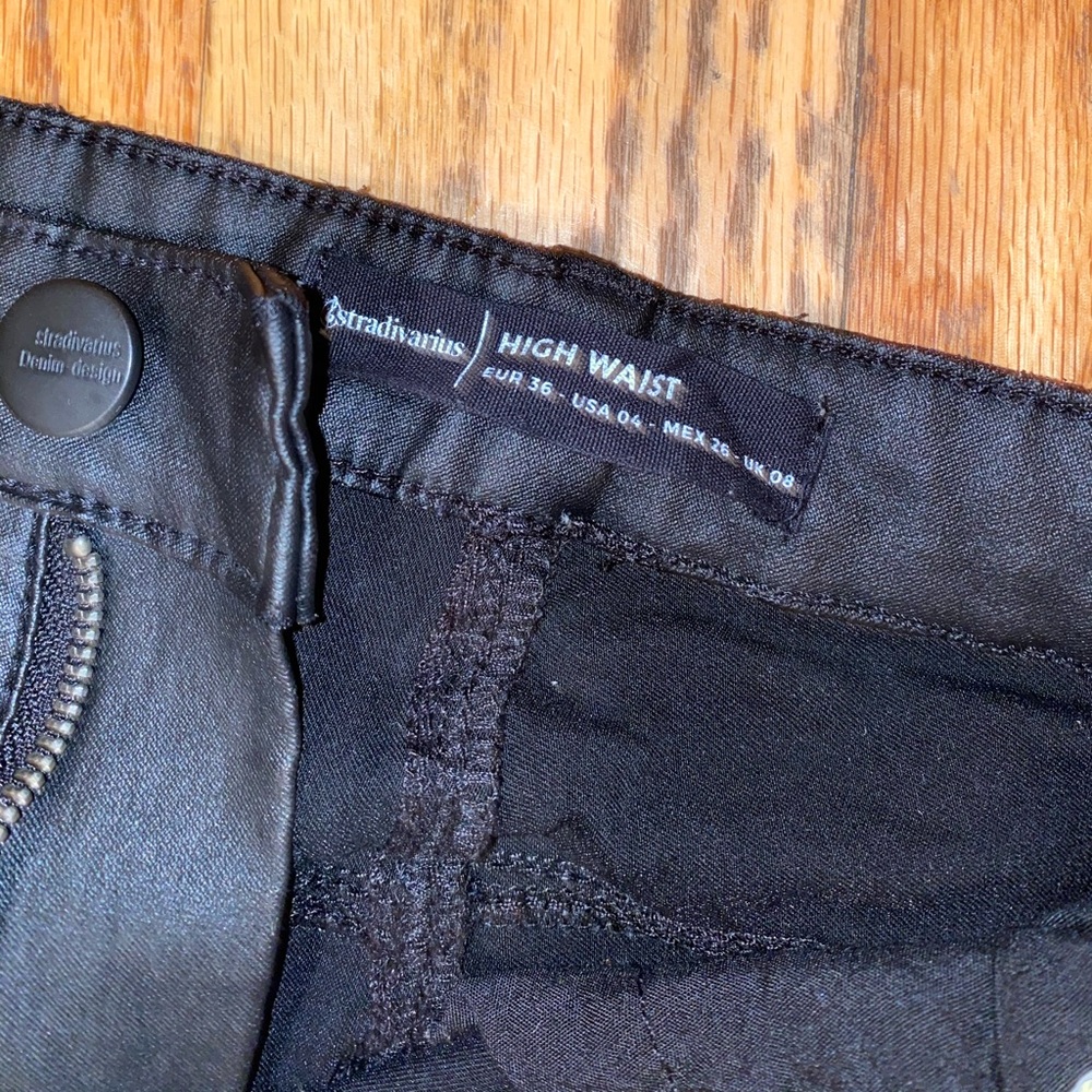 Stretchy pants - Picture 2 of 3